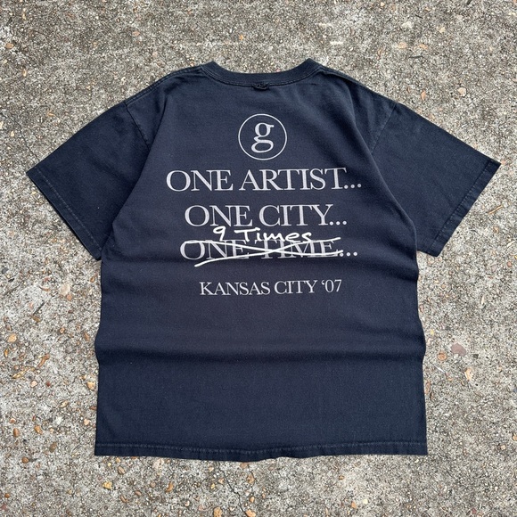 2007 Garth Brooks Tour Tshirt Size M - Picture 2 of 3